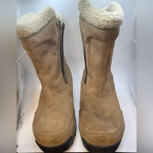 Sorel Waterfall Suede Winter Boots Tan Size. 8